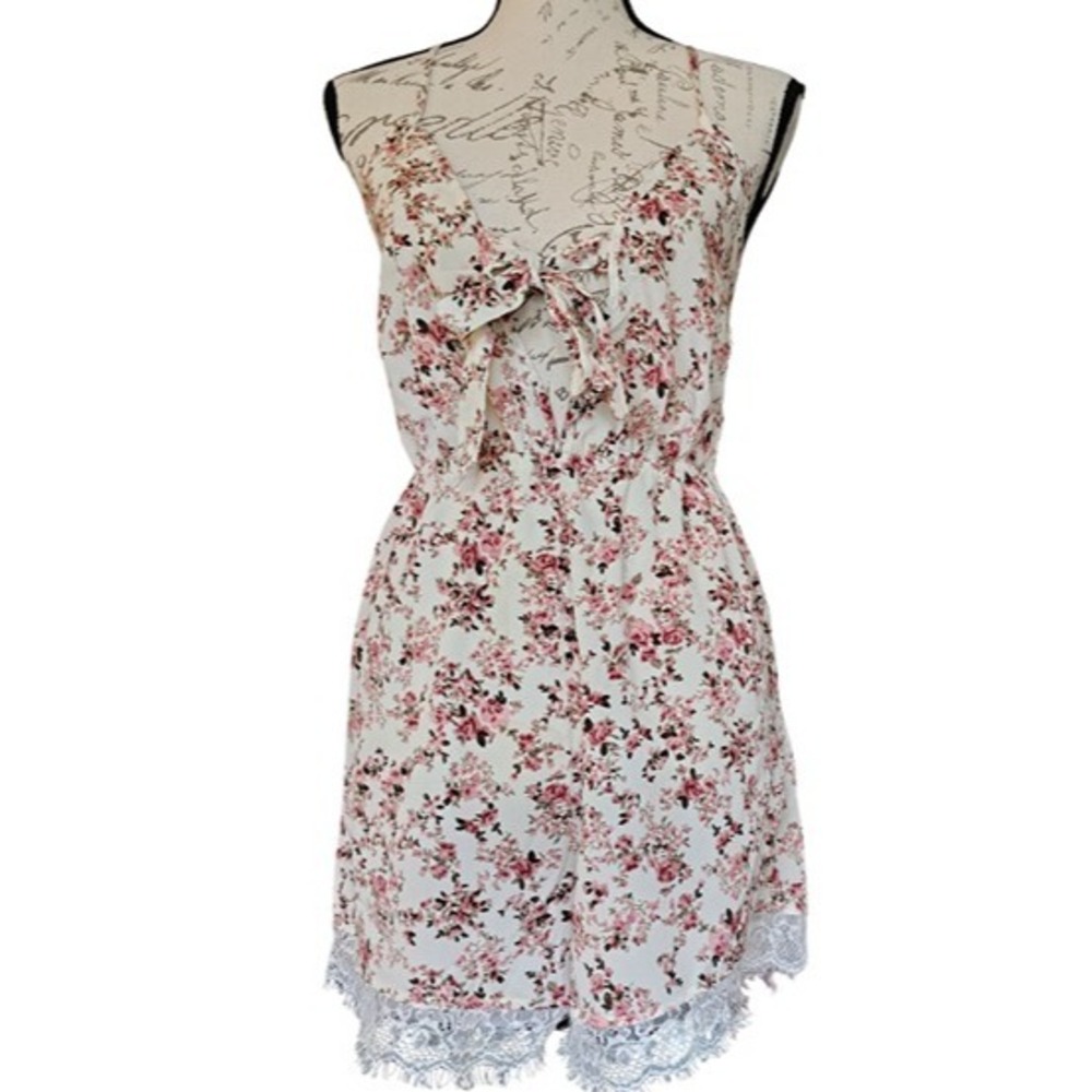 NWT Cider Floral Lace Trim Romper Backless Large Pink Rose Coquette Romantic